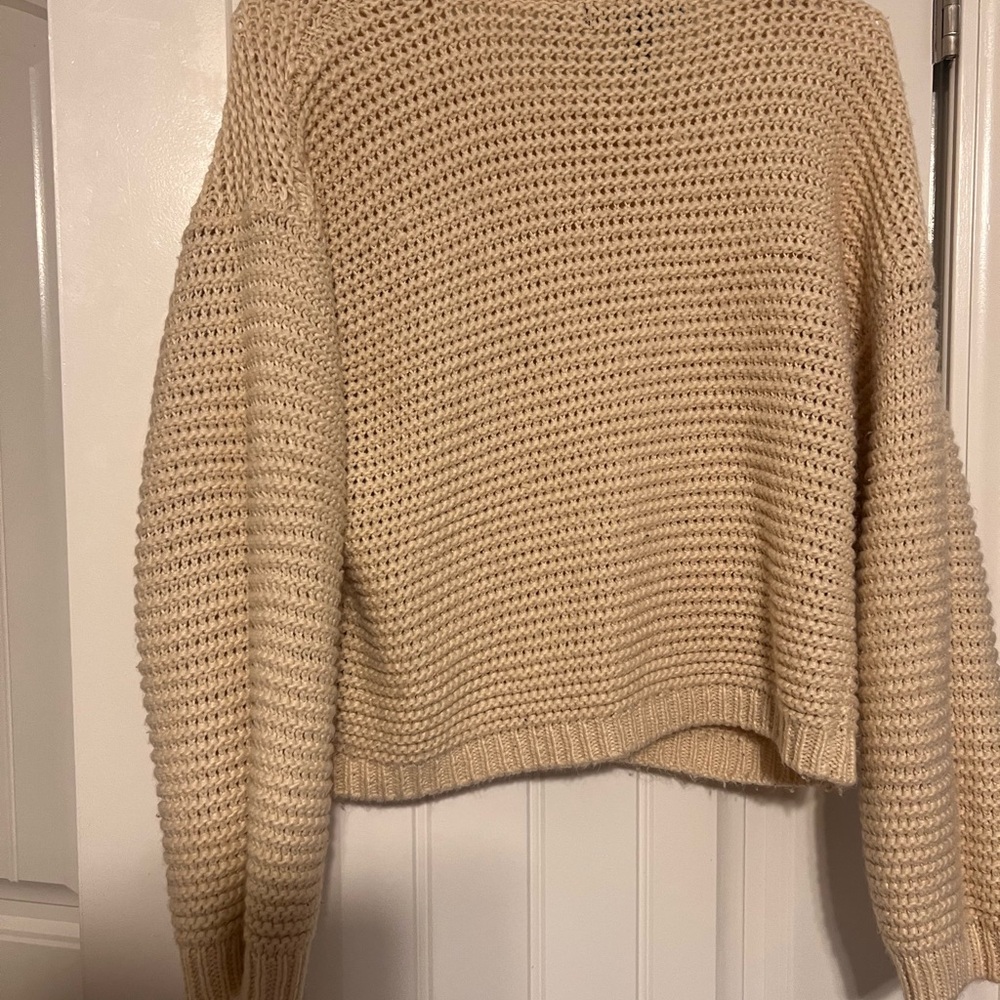 Forever 21 Beige Textured Knit Sweater 🍒 - Picture 3 of 4